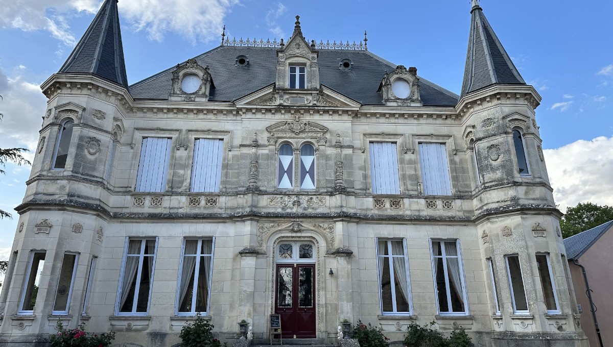 Chateau Eglény - voorkant